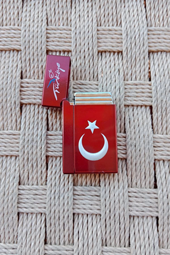 Kirmizi Renkli Turkiye Yazili Ayyildiz Amblemli Benzinli Purmuz Cakmak