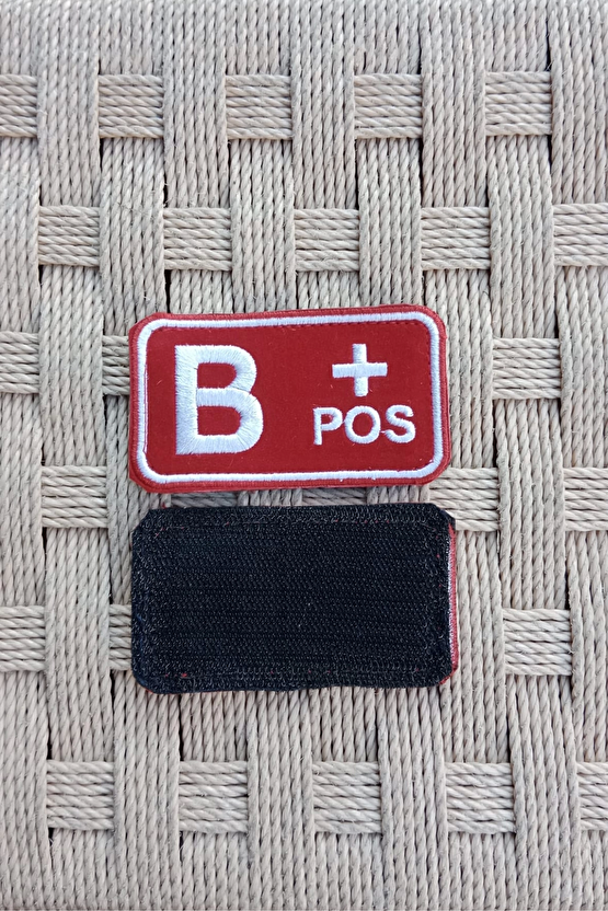 Kirmizi Kadife Zemin Beyaz Nakis İslemeli B + Pos Kan Gruplu Arma Patch Pec