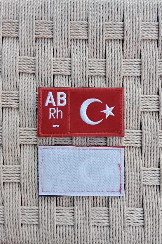 Kirmizi Kadife Zemin Beyaz Nakis İslemeli Ab Rh - Kan Gruplu Arma Patch Pec