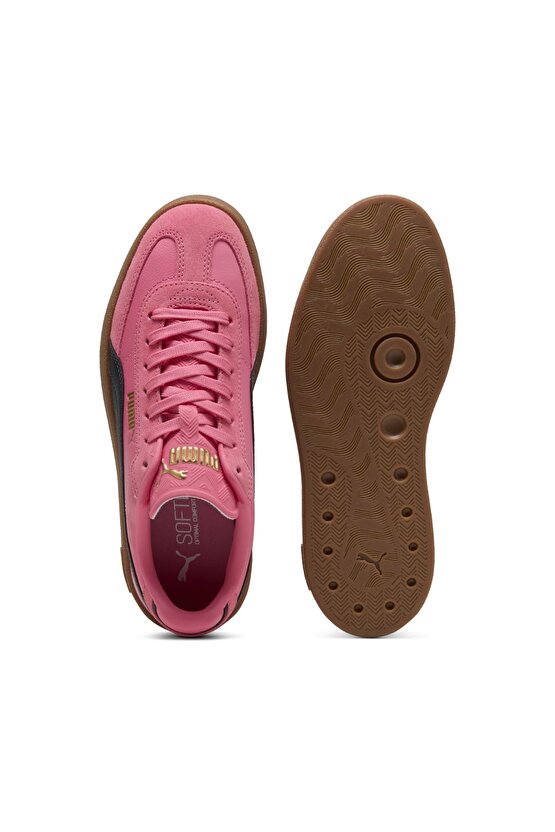 Club II Era Sneaker
