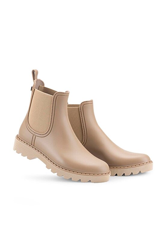 W10299 CHLOE MC
