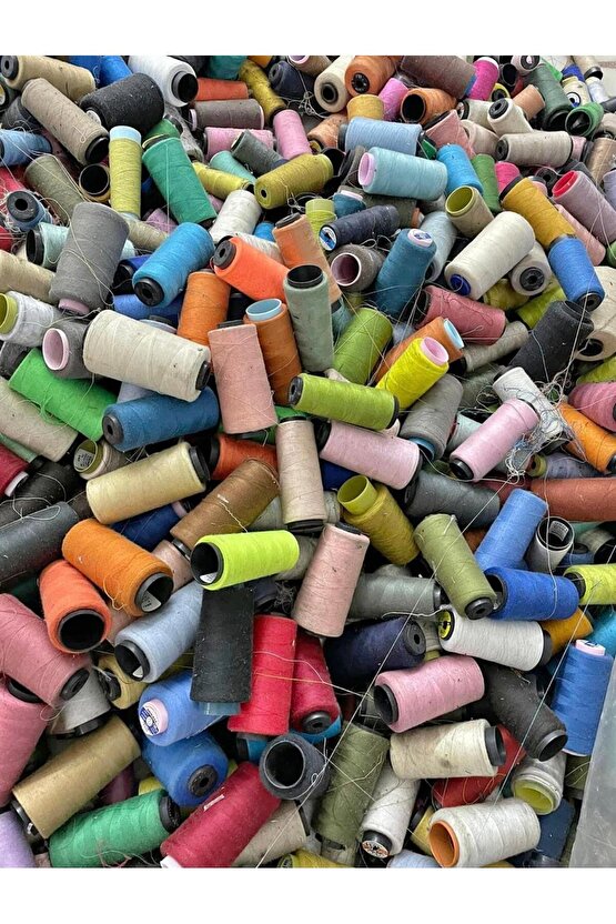 120 Numara 1 Kg Karışık Renkler Dikiş Ipi 12-20 adet arası gönderilir.