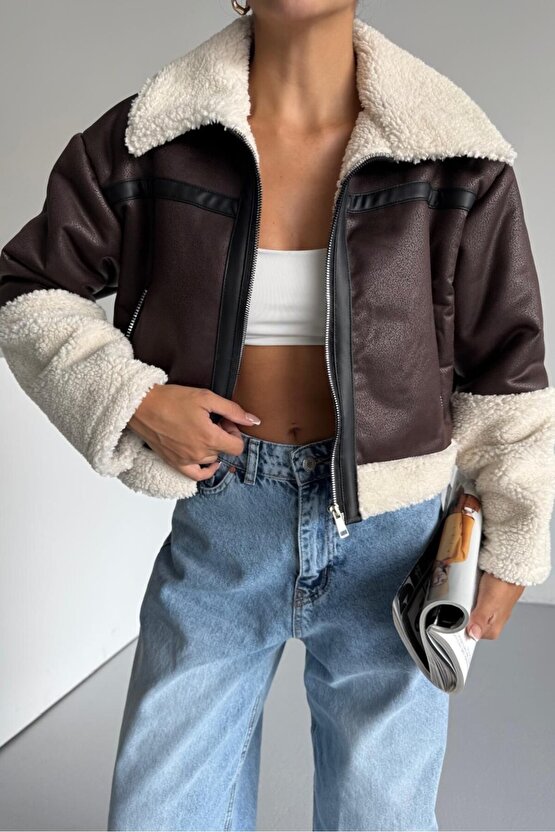 Kadın Peluş Detaylı Crop Biker Suni Deri Mont