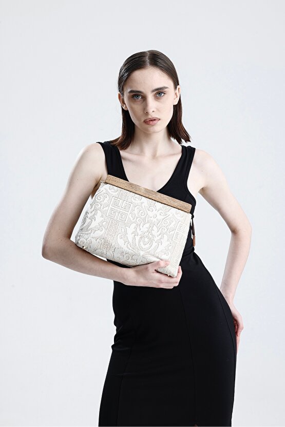 Kadın Krem Otantik Desen Clutch Çanta