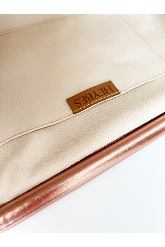 Kadın Pembe Parlak Dokulu Deri Clutch El Çantası