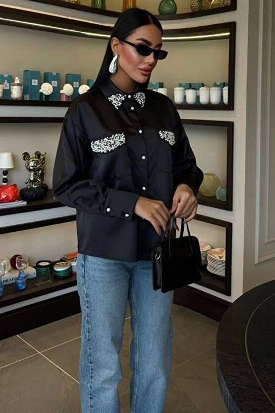 Yaka Ve Cep İnci Taşlı Saten Gömlek 3423