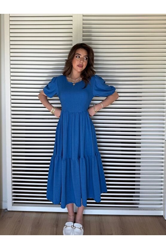 Kadın Kısa Kollu Yakası Açık Katlı Bürümcük Balon Elbise