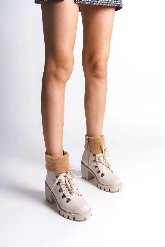 Emma Bağcıklı Fermuarlı Ortopedik Taban Topuklu Kürk Detaylıkadın Bot Ckt - Krem