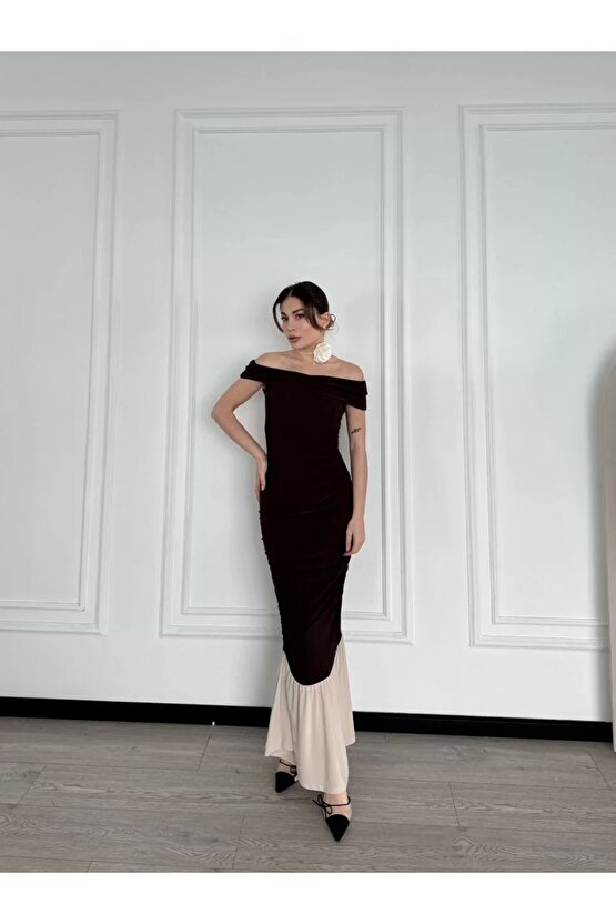 Striptiz Omuzlu Uzun Elbise- Kahve