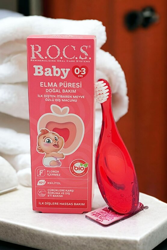 Rocs Baby 0-3 Yaş Elma Püresi Tadında Diş Macunu 45g Kırmızı Diş Fırçası Seti