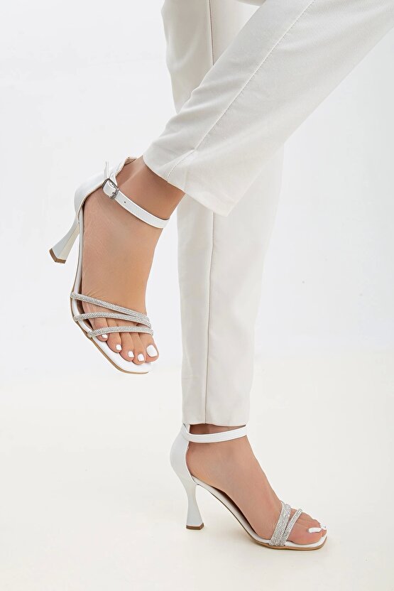 Kadın Taş Bantlı Gece Ayakkabısı Beyaz
