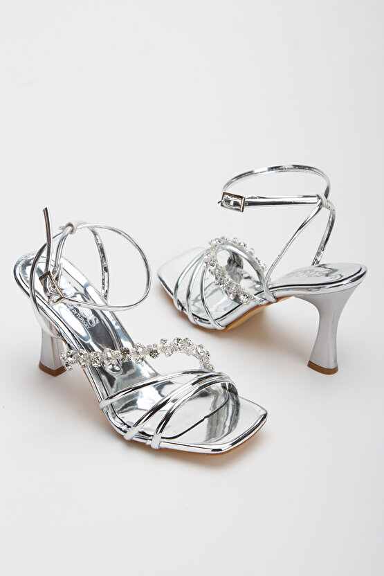 Kadın Taş İşlemeli Topuklu Ayakkabı