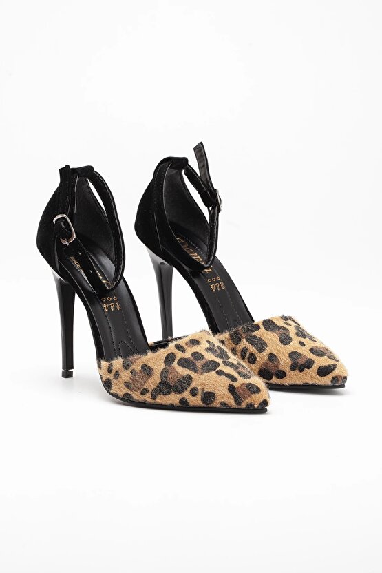 Kadın İnce Yüksek Topuklu Leopar Desenli Ayakkabı