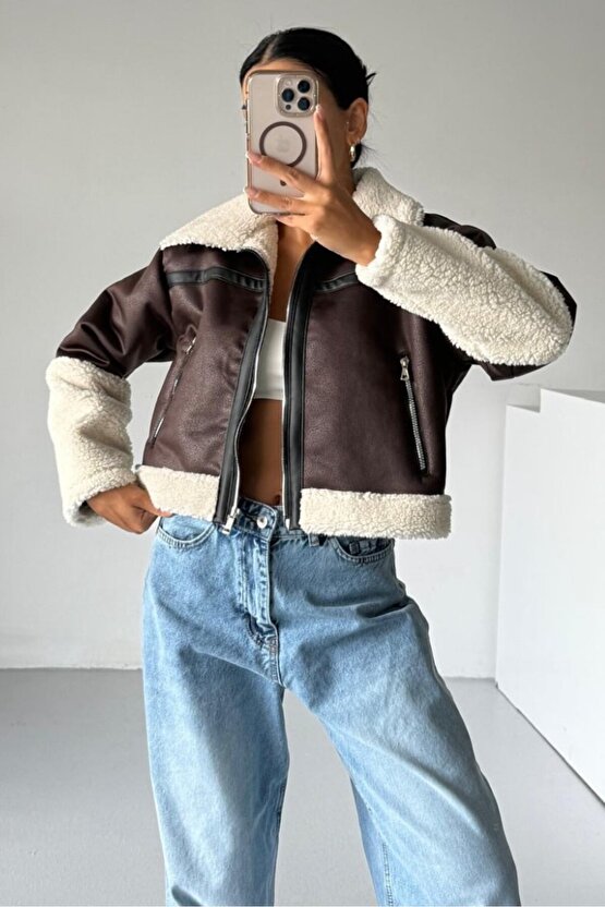 Kadın Peluş Detaylı Crop Biker Suni Deri Mont