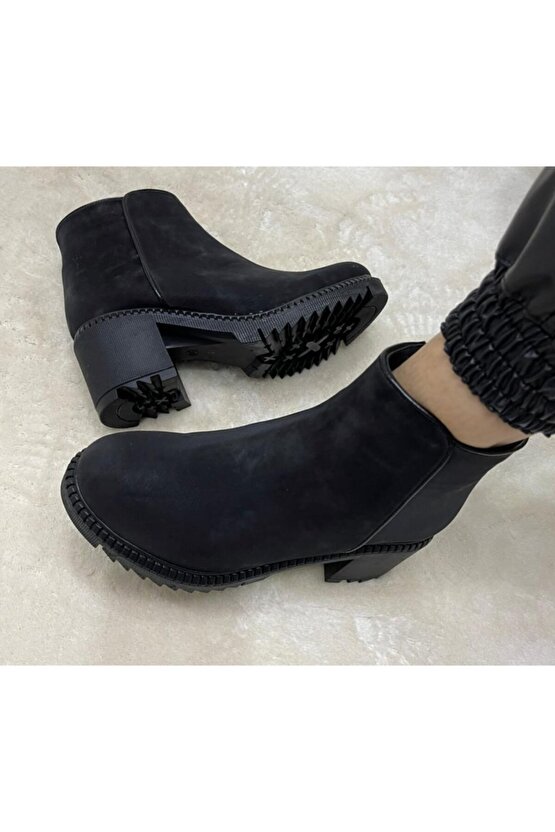 Kadın Kare Topuk Kısa Bot