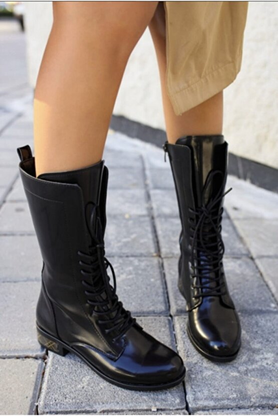 Kadın Siyah Kısa Bot