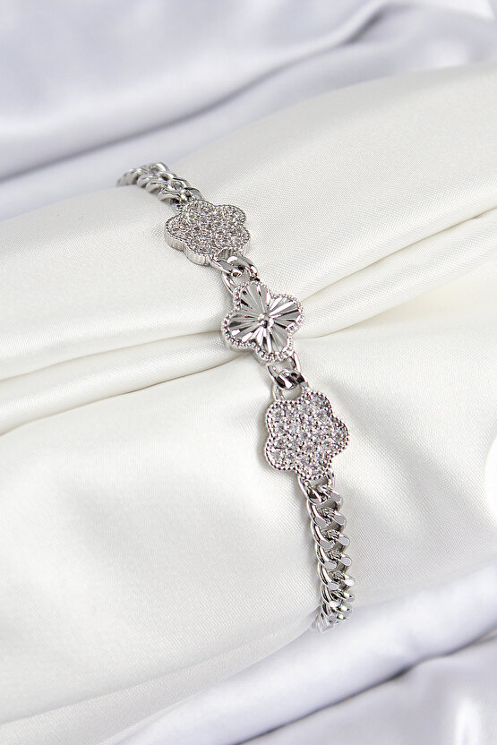 Pirinç Zirkon Taşlı Yonca Model Gümüş Renk Kadın Bileklik