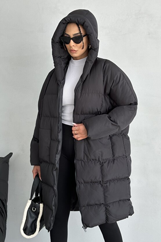 Kadın Siyah Kapüşonlu Uzun Şişme Mont - Oversize Kalın Kaban Kışlık Su Geçirmez