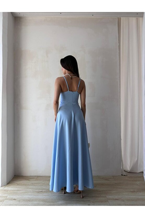 Kadın İnce askılı Göğüs Deniz Kabuğu Detaylı Kalp Yaka Uzun Elbise