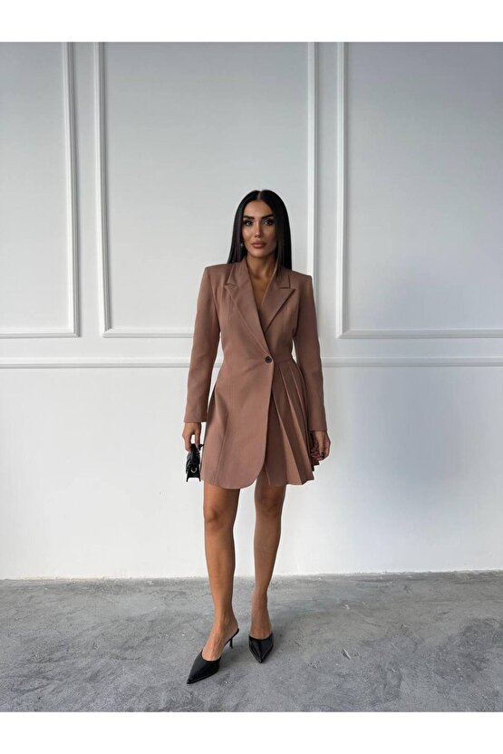 Pile Detaylı Tek Düğme Atlas Kumaş Kahve Ceket Elbise