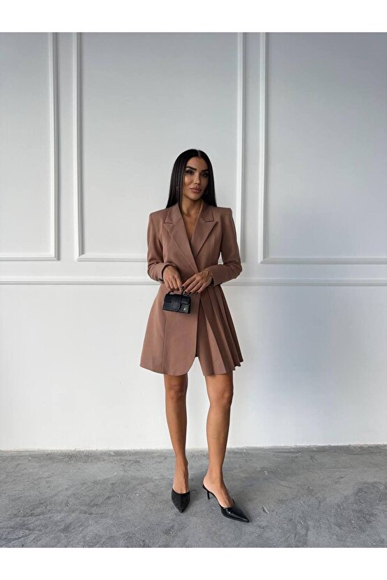 Pile Detaylı Tek Düğme Atlas Kumaş Kahve Ceket Elbise