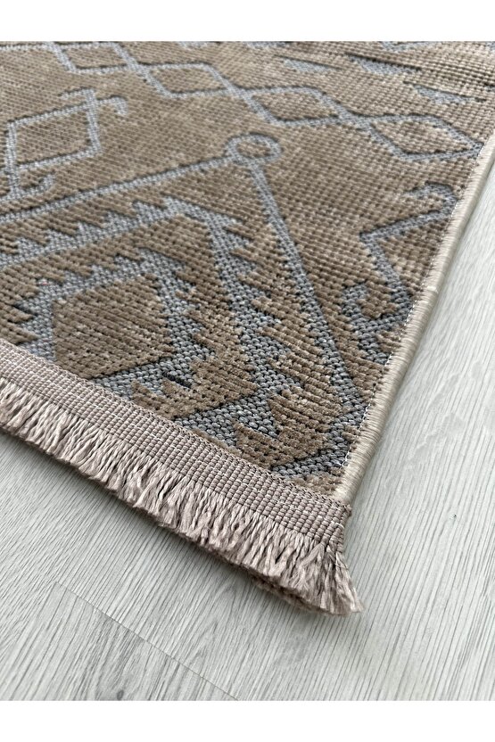 Modern İskandinav Desenli Yıkanabilir Kaymaz Dokuma Taban Şönil Halı Vizon