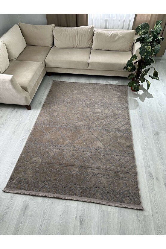 Modern İskandinav Desenli Yıkanabilir Kaymaz Dokuma Taban Şönil Halı Vizon