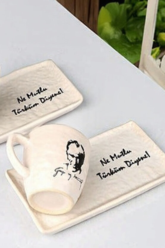 2 Kişilik Atatürk Desenli İmzalı Tepsili Kahve Fincan Takımı 4 Parça