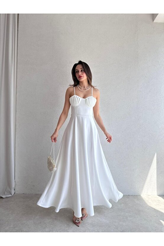 Kadın İnce askılı Göğüs Deniz Kabuğu Detaylı Kalp Yaka Uzun Elbise