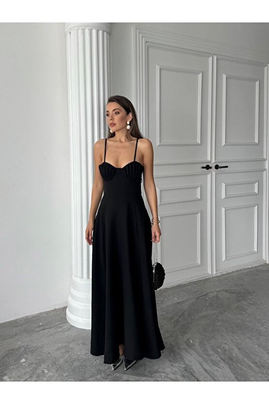 Kadın İnce askılı Göğüs Deniz Kabuğu Detaylı Kalp Yaka Uzun Elbise