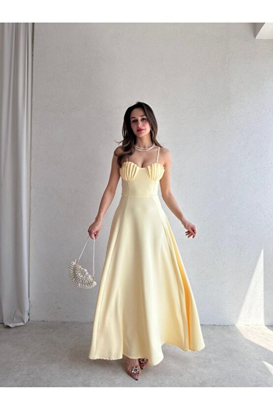 Kadın İnce askılı Göğüs Deniz Kabuğu Detaylı Kalp Yaka Uzun Elbise