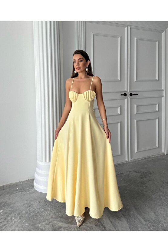 Kadın İnce askılı Göğüs Deniz Kabuğu Detaylı Kalp Yaka Uzun Elbise