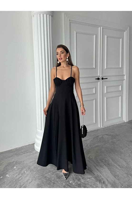 Kadın İnce askılı Göğüs Deniz Kabuğu Detaylı Kalp Yaka Uzun Elbise