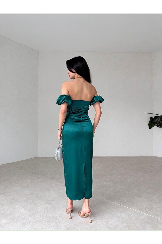 Straplez Kol Detaylı Yırtmaçlı Midi Boy Zümrüt Yeşili Şifon Elbise
