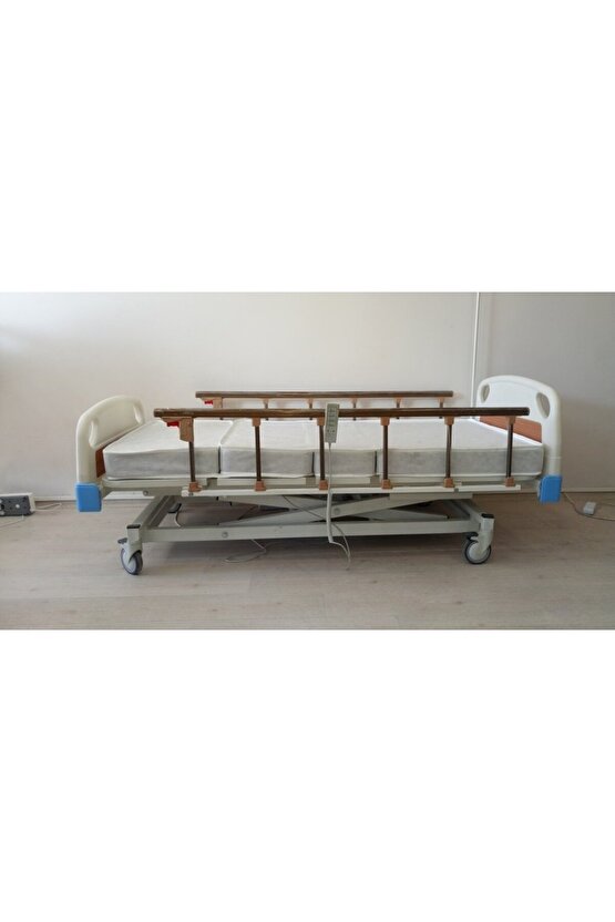 3 Motorlu ABS Tabanca Ve Asansörlü Hasta Karyolası + 4 Parçalı Yatak