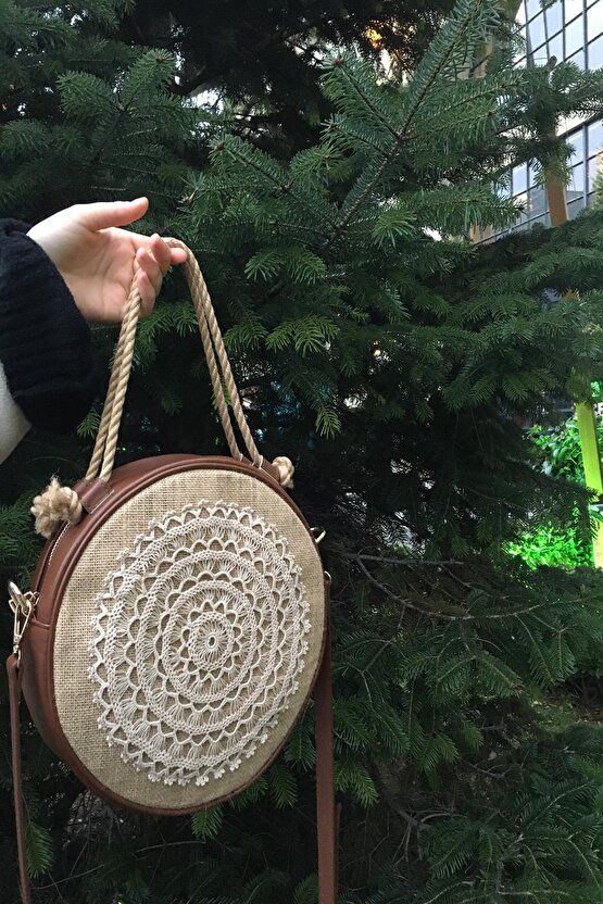 Heybes Kadın El Yapımı Dantel Detaylı Yuvarlak Hasır Omuz Çantası