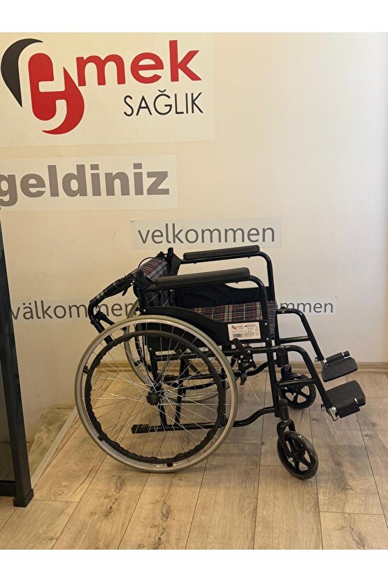 Wipperman marka Katlanabilir Refakatçi Frenli Manuel Tekerlekli Sandalye Katlanabilir