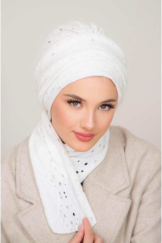 Beyaz Ajurlu Atkılı Tesettür Bone