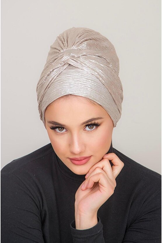 Rose Gold Piliseli Burgu Detaylı Bone