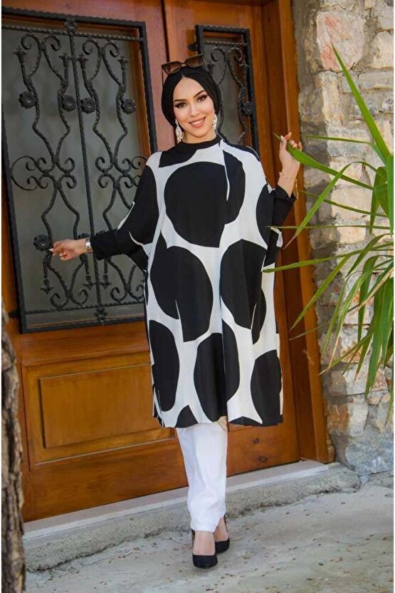 Siyah Beyaz Oversize Tesettür Tunik