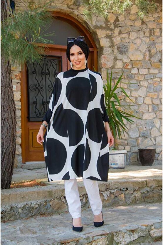 Siyah Beyaz Oversize Tesettür Tunik