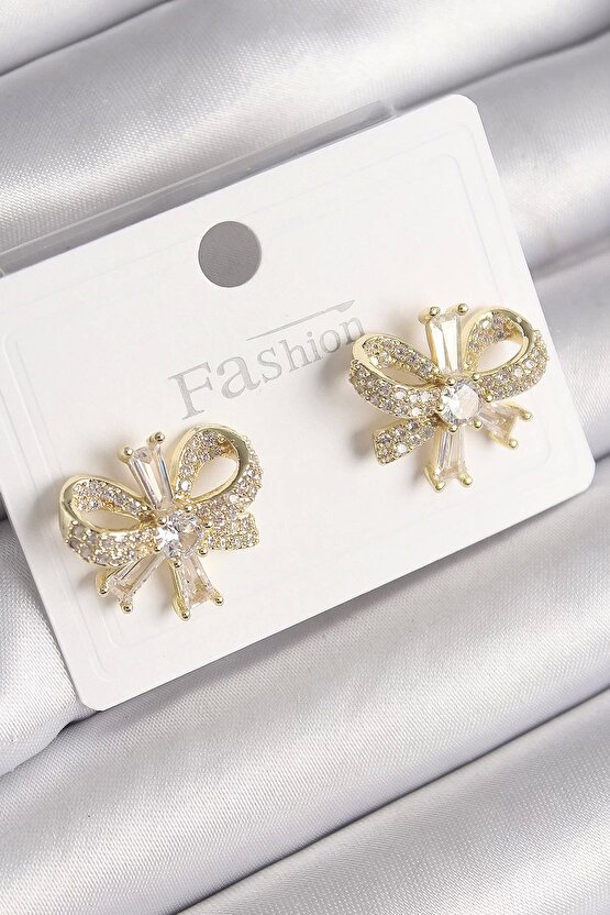 Pirinç Gold Renk Zirkon Taşlı Fiyonk Model Kadın Küpe