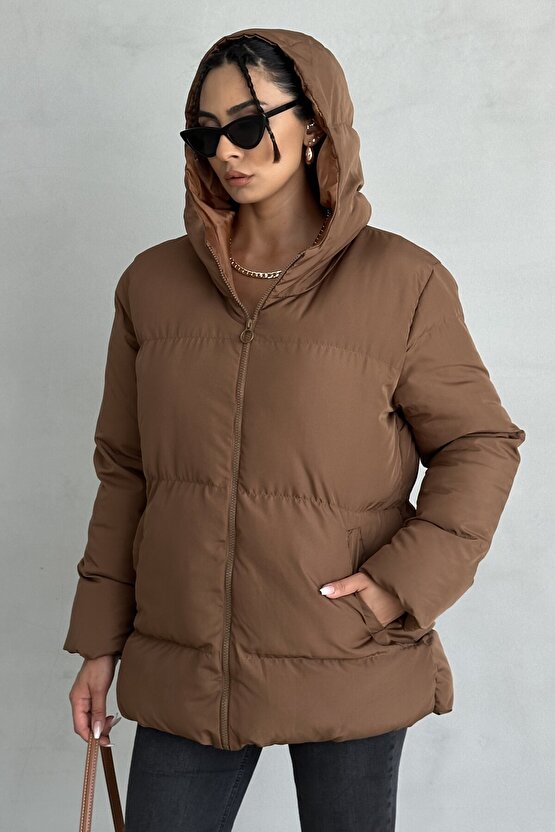 Kadın Kahverengi Kapüşonlu Şişme Mont