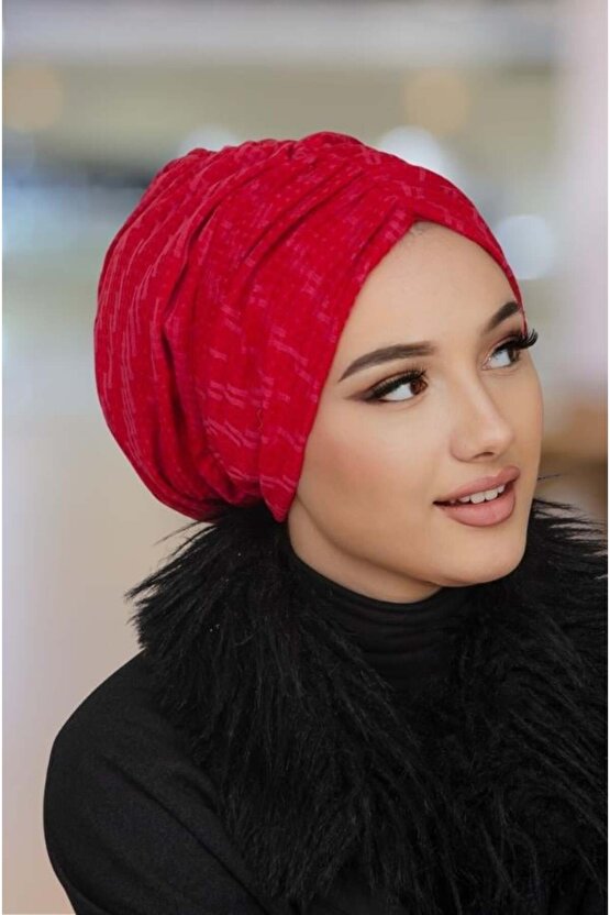 Kırmızı Kışlık Büzgülü Bone