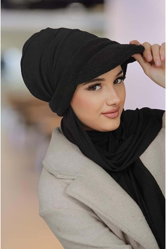 Siyah Kürk Kepli Bone Şal