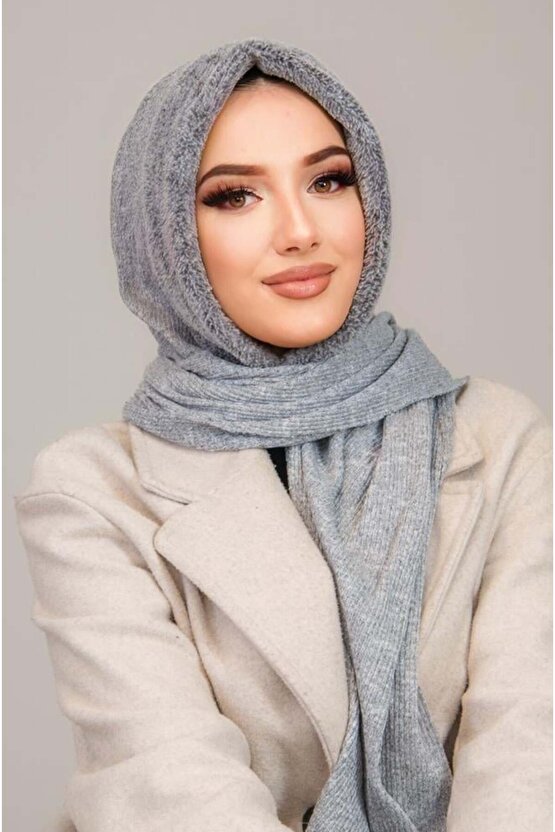 Gri Kürk Kapüşonlu Çıtçıtlı Şal