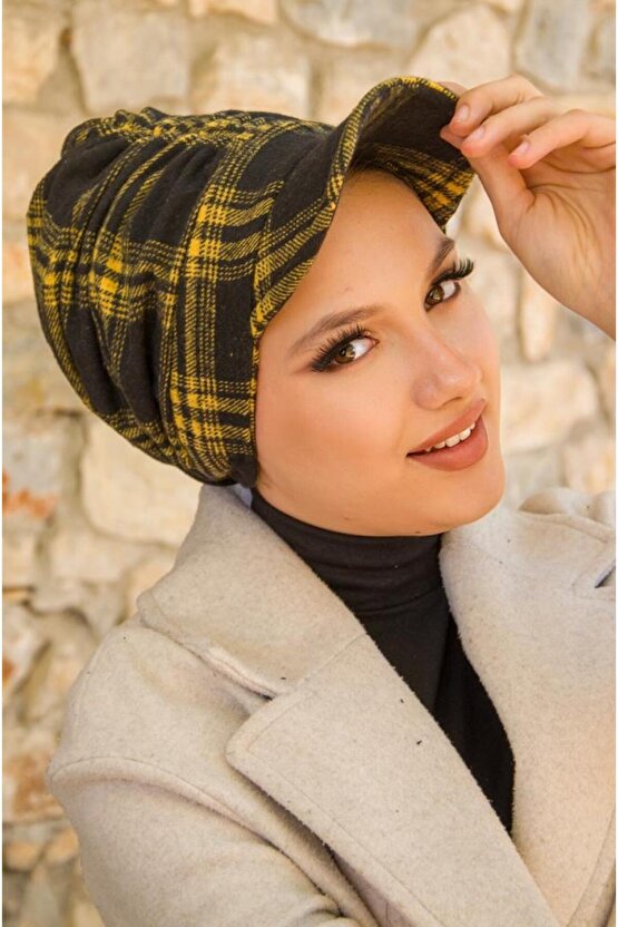 Siyah Hardal Ekose Desen Tesettür Şapka