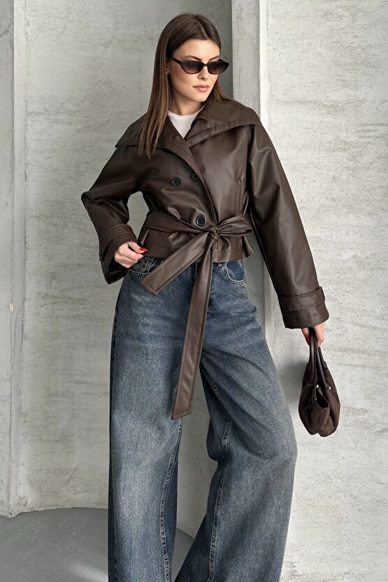 Kadın Deri Trençkot Ceket - Kuşaklı, Düğmeli Crop Biker Suni Deri Mont