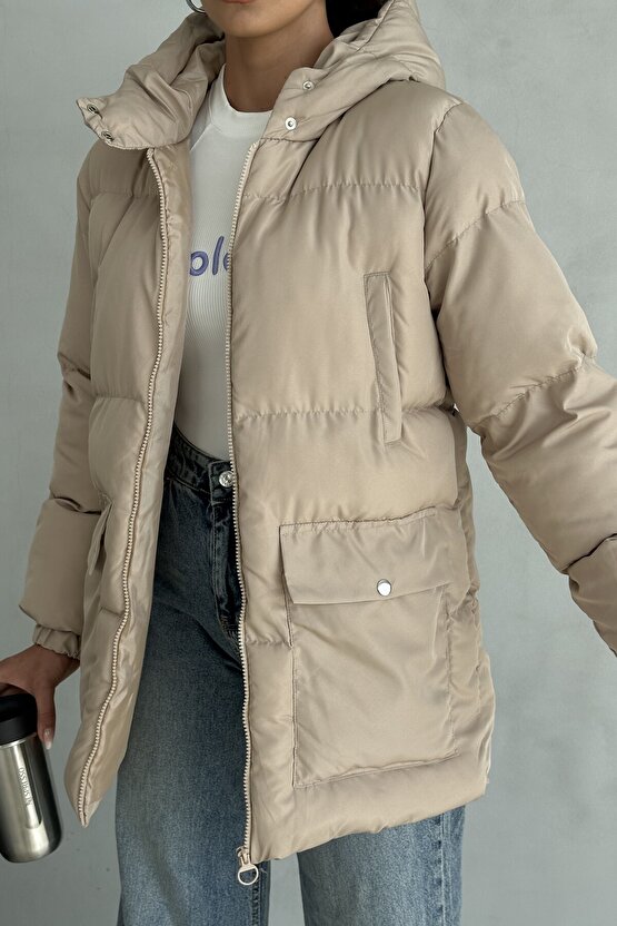 Kapüşonlu Oversize Kadın Şişme Mont - 4 Cep Detaylı, Bej