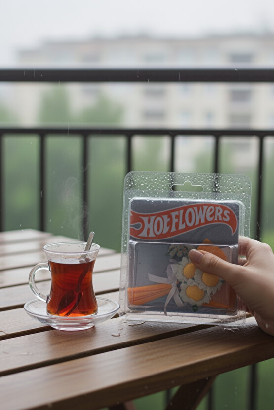 Hot Flowers Nadir Kır Çiçeği Temalı Minik Buket